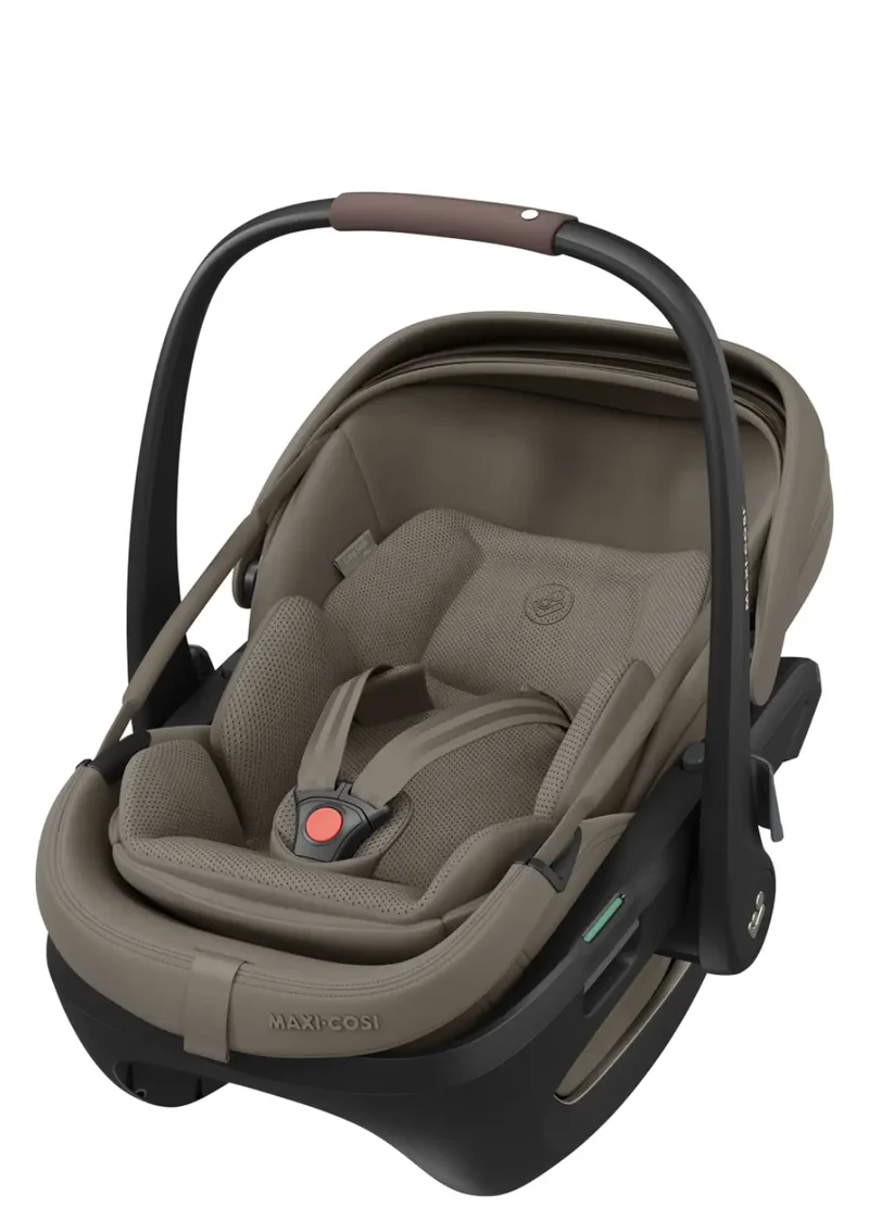Newborn Travel Bundle 'Fame + Coral Slide Pro' Oak Truffle