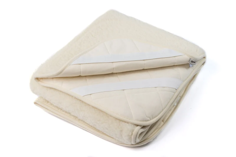Unterbett mit Spanneckgummis von Flokati