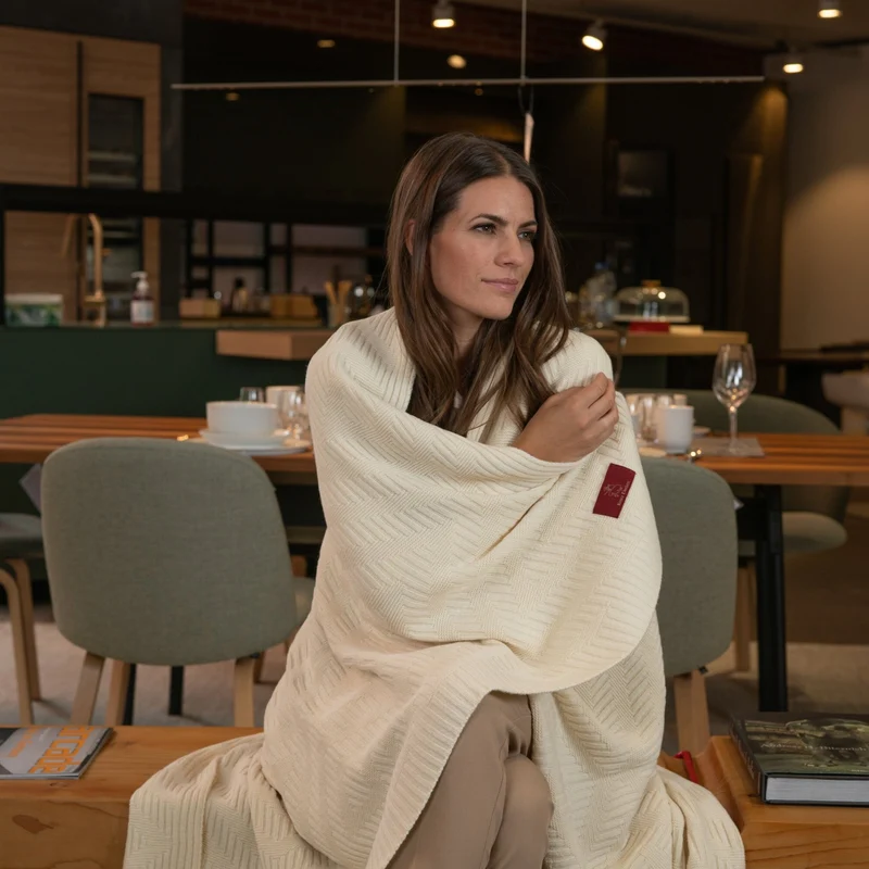 Portimao Strickplaid aus Schurwolle