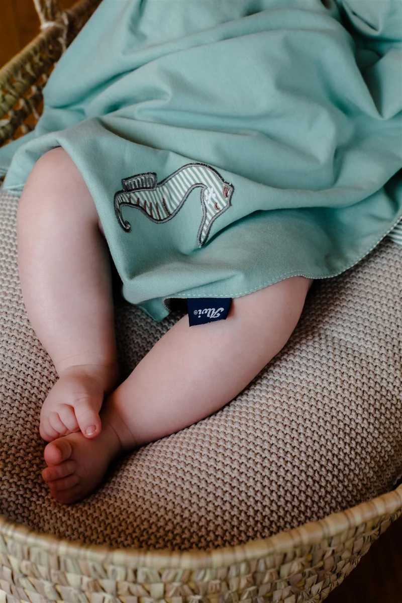 Babydecke Jersey - Seahorse mit Stickerei
