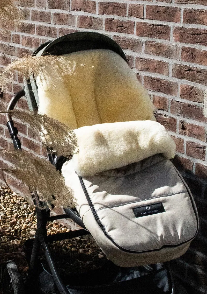 Premium Lammfell-Fußsack Limited Edition dune beige