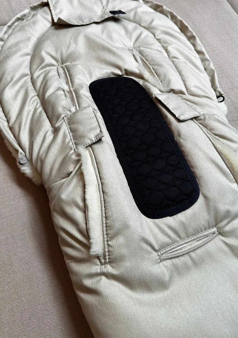 Premium Lammfell-Fußsack für Babywanne & Kinderautositz Limited Edition dune-beige