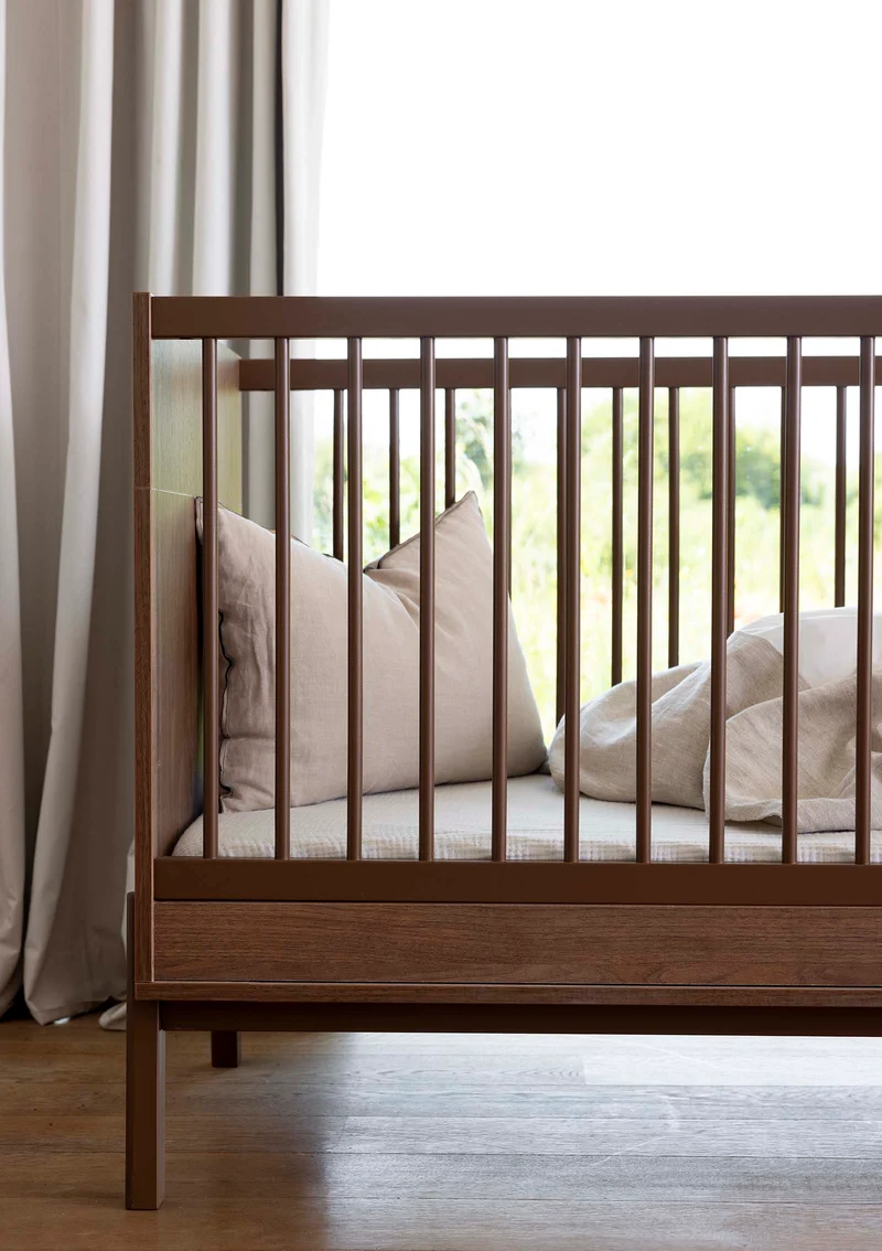 Babybett 'Ashi' Chestnut 120 x 60 cm