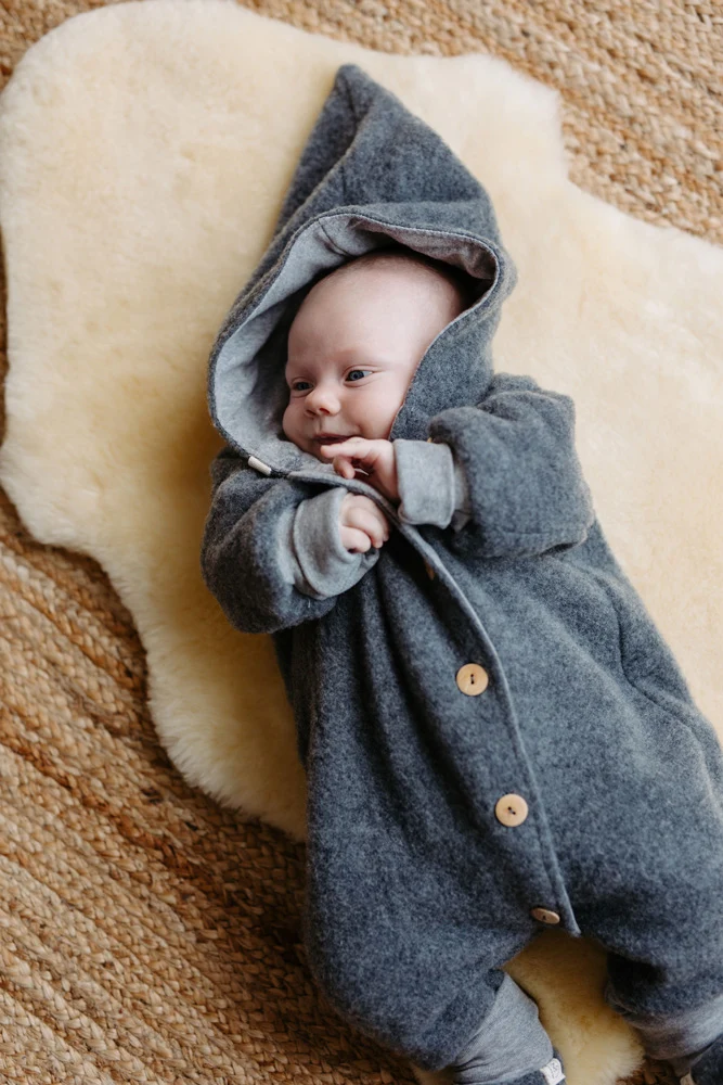 Wollfleece Overall mit Knöpfe, GOTS