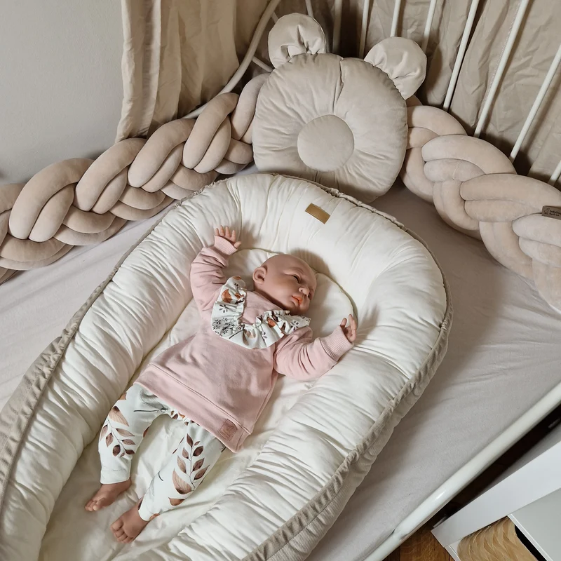 Babynest | Baumwolle & Samt