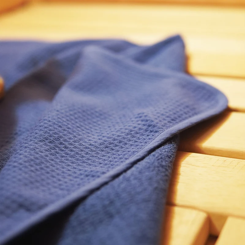 Saunahandtuch aus 100% Baumwolle · Azurblau