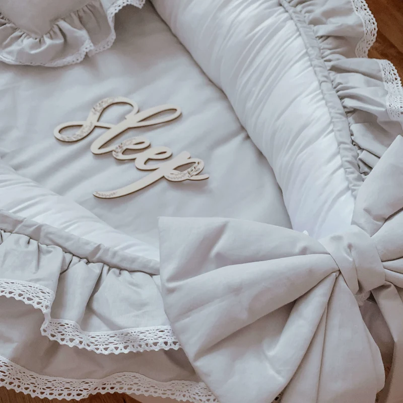 Babynest ROMANTIC mit Rüschen & weißer Spitze | Baumwolle