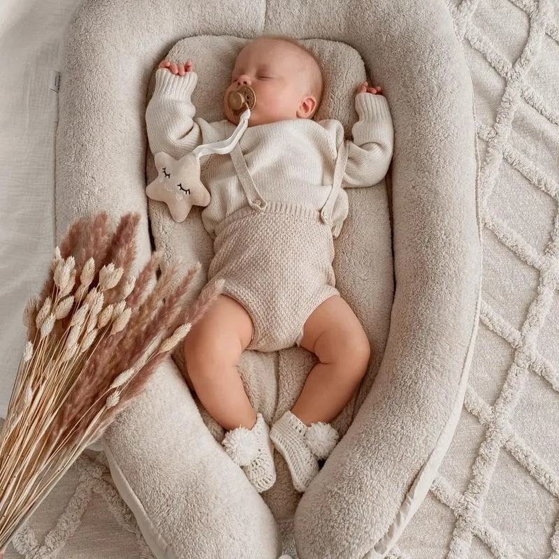 Babynest "Premium-Linie" | Baumwolle & Teddy-Stoff