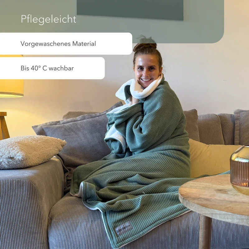Kuscheldecke mit Ärmeln · Baumwollstrick · Seegrün