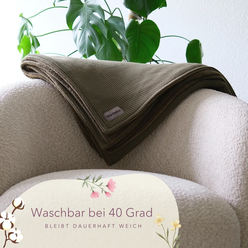 Kuscheldecke mit Baumwollstrick · Dunkelgrün