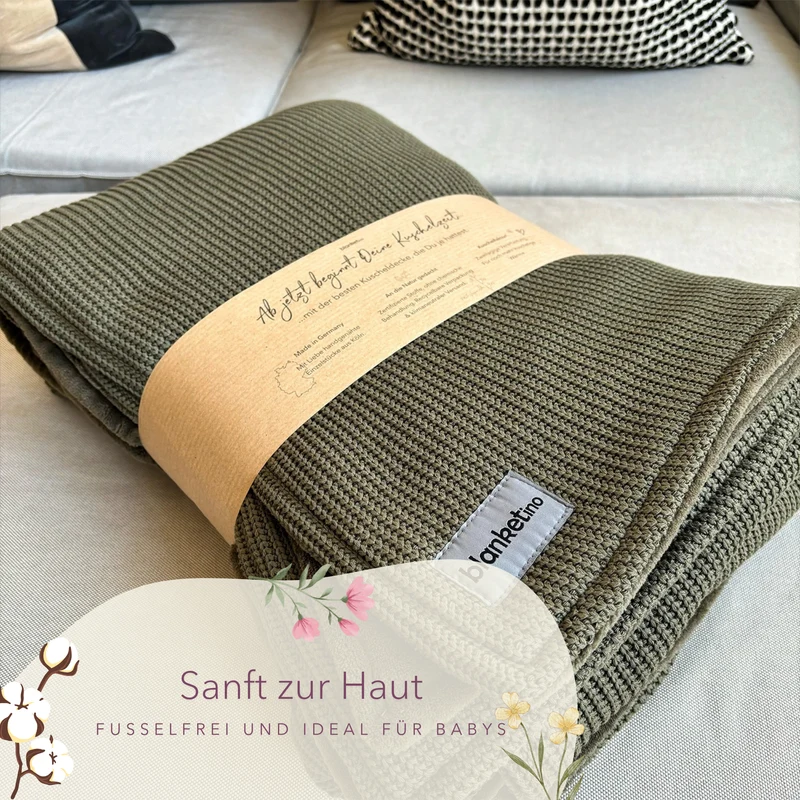 Kuscheldecke mit Baumwollstrick · Dunkelgrün