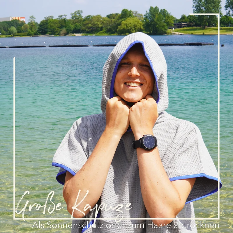 Poncho für Strand und Sauna • Steingrau • mit blauem Akzent