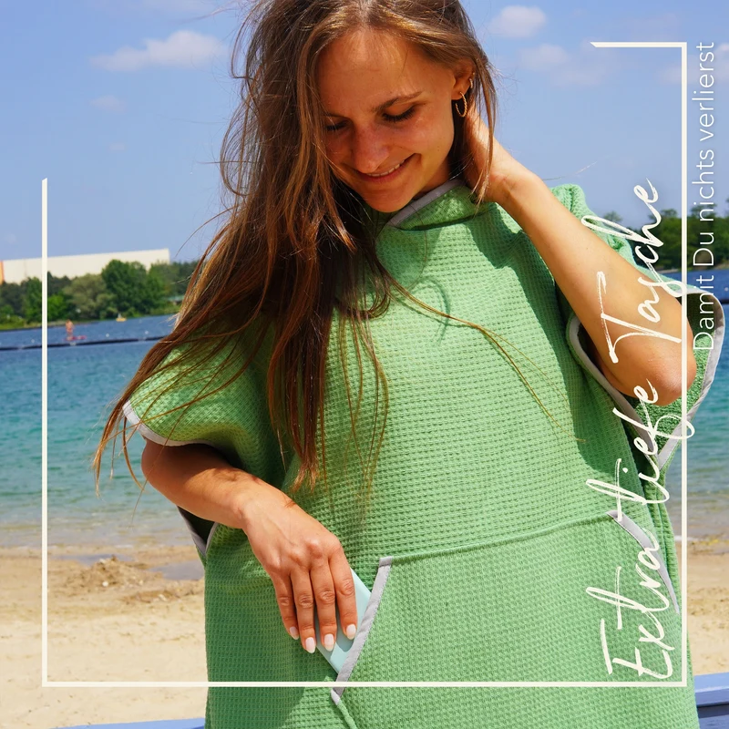 Poncho für Strand und Sauna • Seegrasgrün