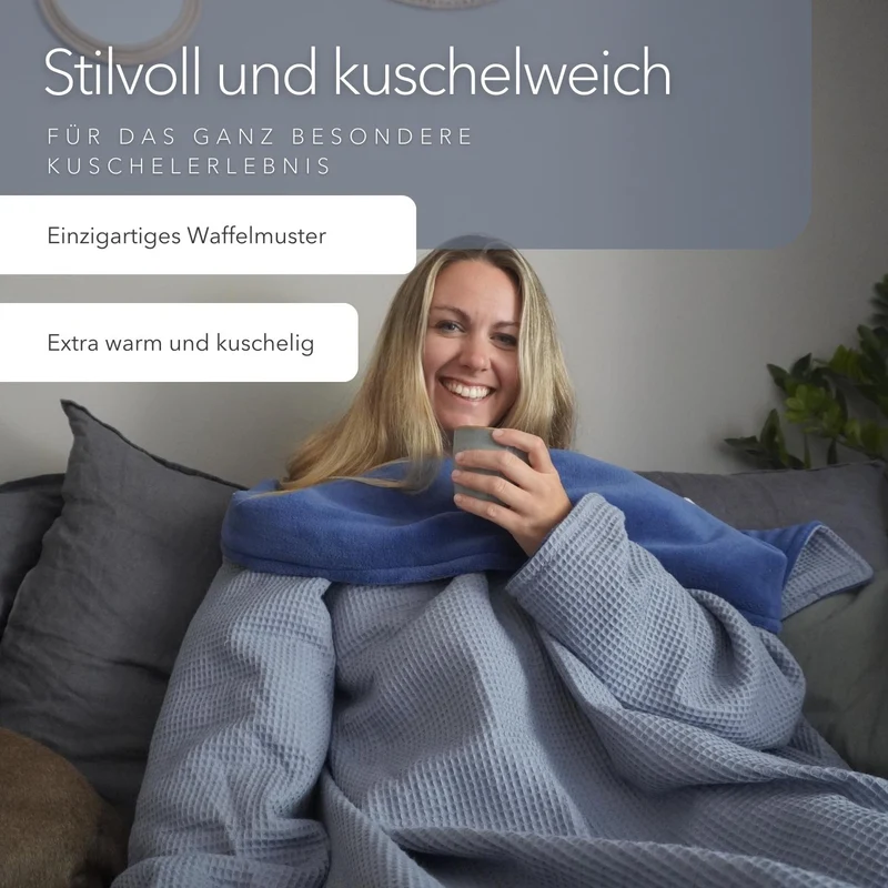 Kuscheldecke mit Ärmeln · Vollkommen · Wolkenblau · Meeresblau