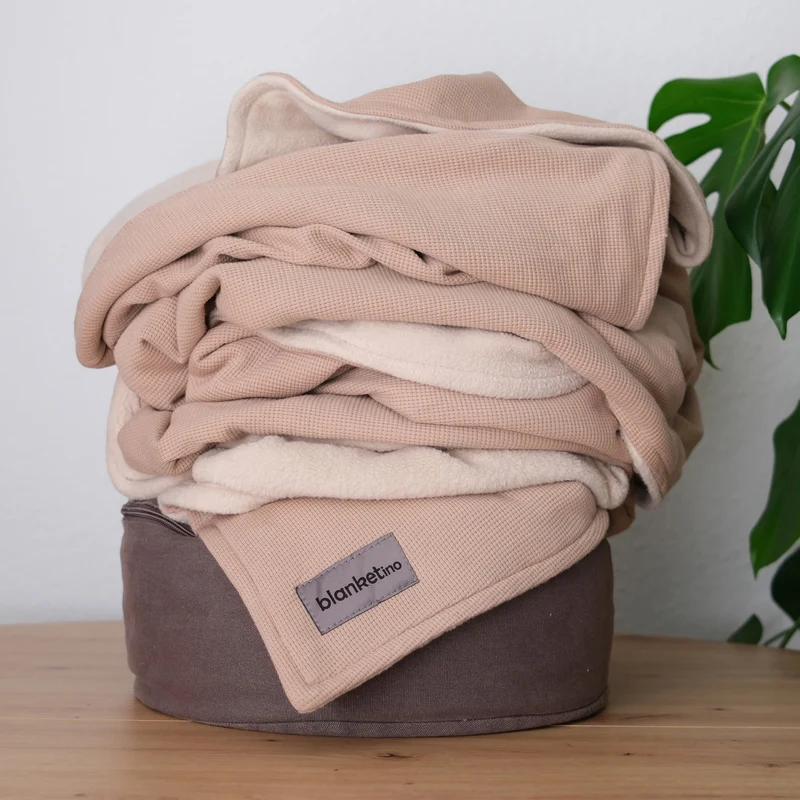Kuscheldecke aus Baumwolle · Cappuccino Braun