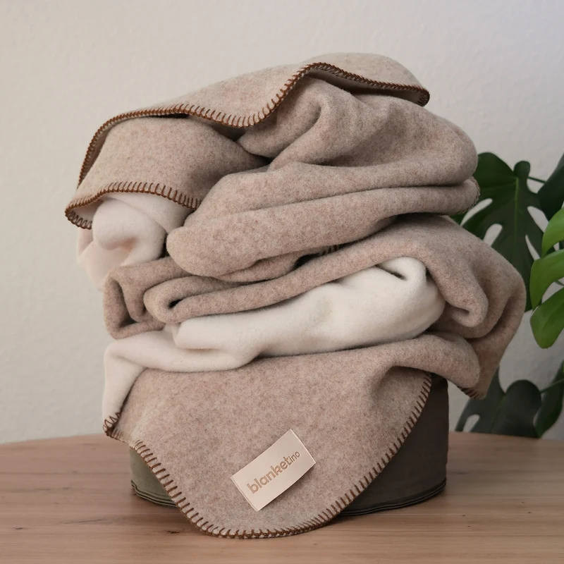 Wolldecke · Merino · 150x210 cm · Beige