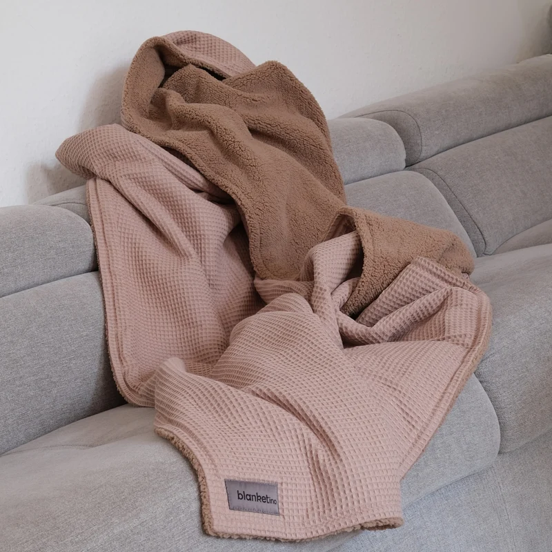 Kuscheldecke mit Teddy-Fleece • Latte Macchiato • Beige