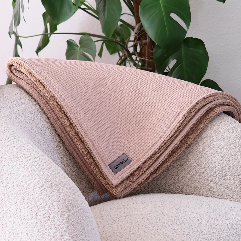 Kuscheldecke mit Teddy-Fleece • Latte Macchiato • Beige