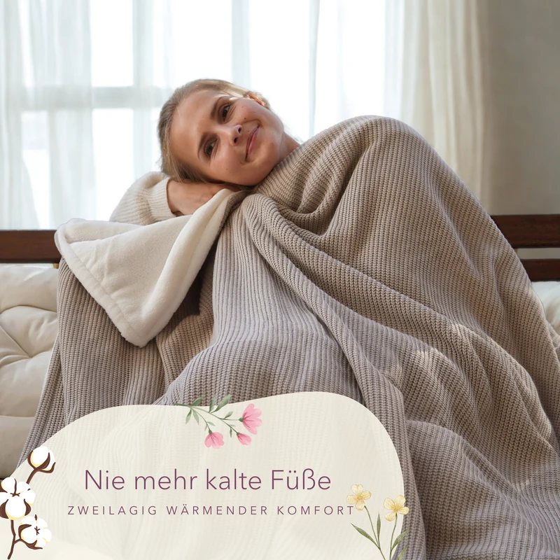 Kuscheldecke mit Baumwollstrick · Champagner