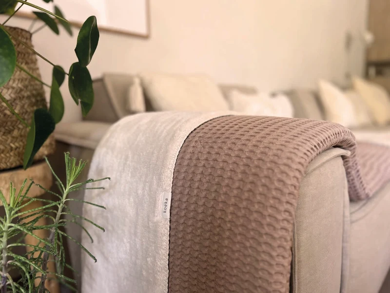 Single bed blanket teddy Oslo caffe