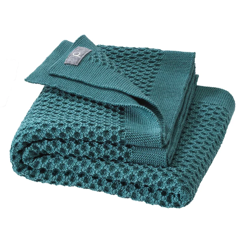 DISANA Woll-Waben-Strickdecke Eukalyptus