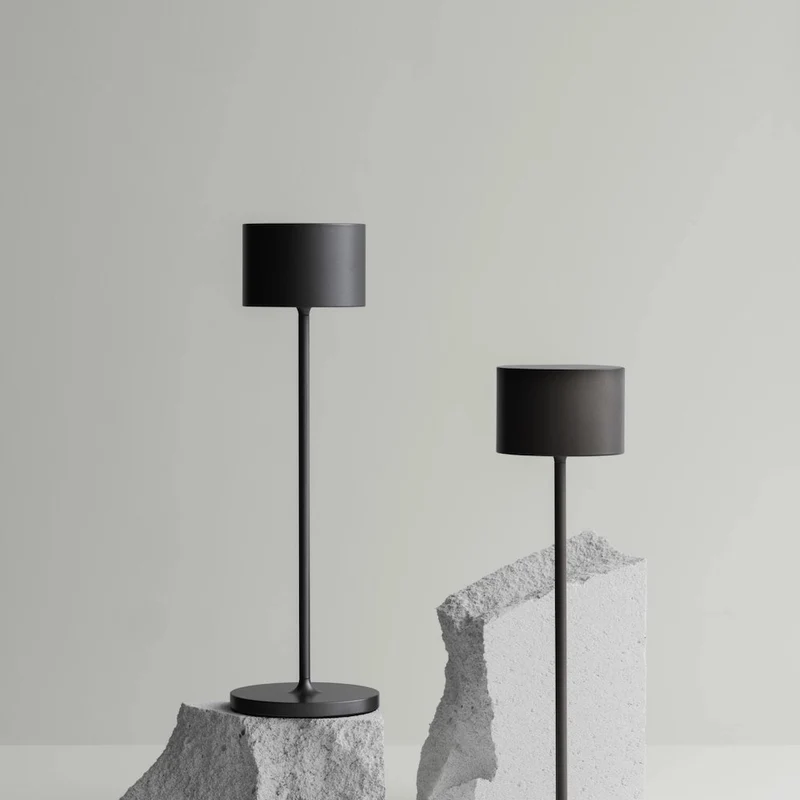 Blomus Mobile LED-Tischleuchte Farol Gunmetal