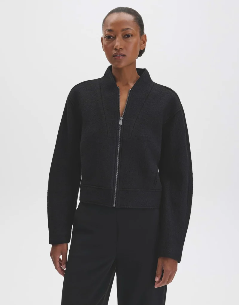 Nuvera, black