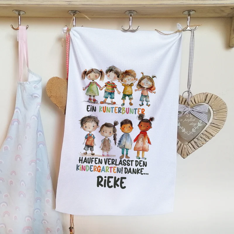 Geschirrtuch mit kunterbunten Kindern - Ein fröhlicher Abschied