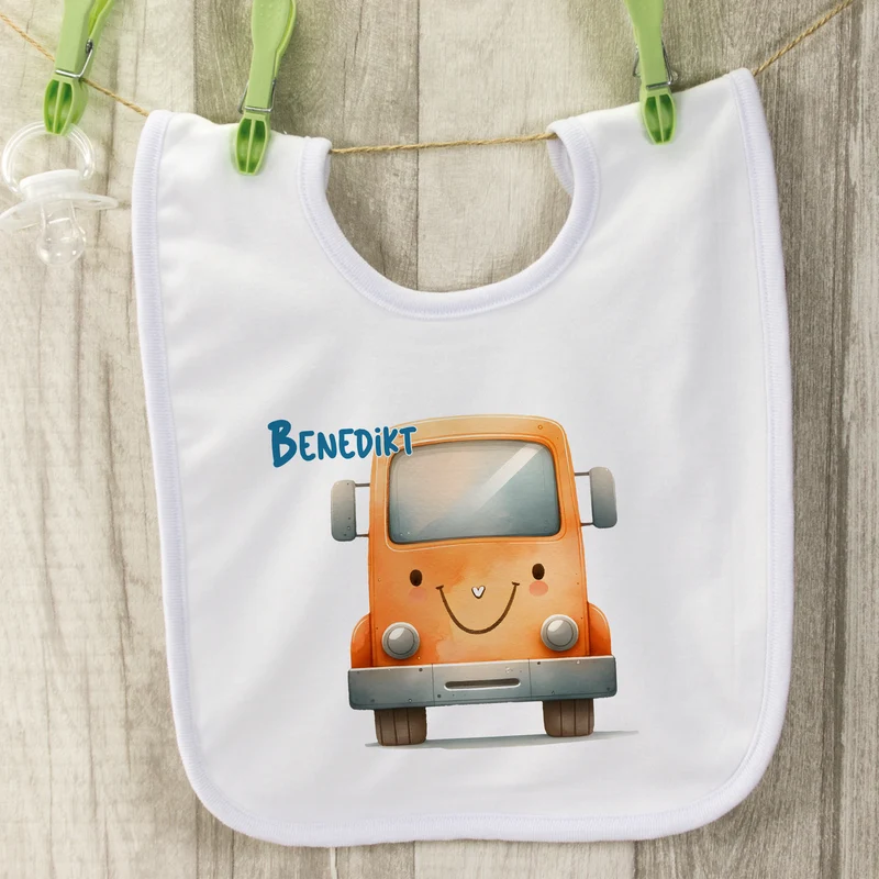 Baby Lätzchen mit süßem Auto