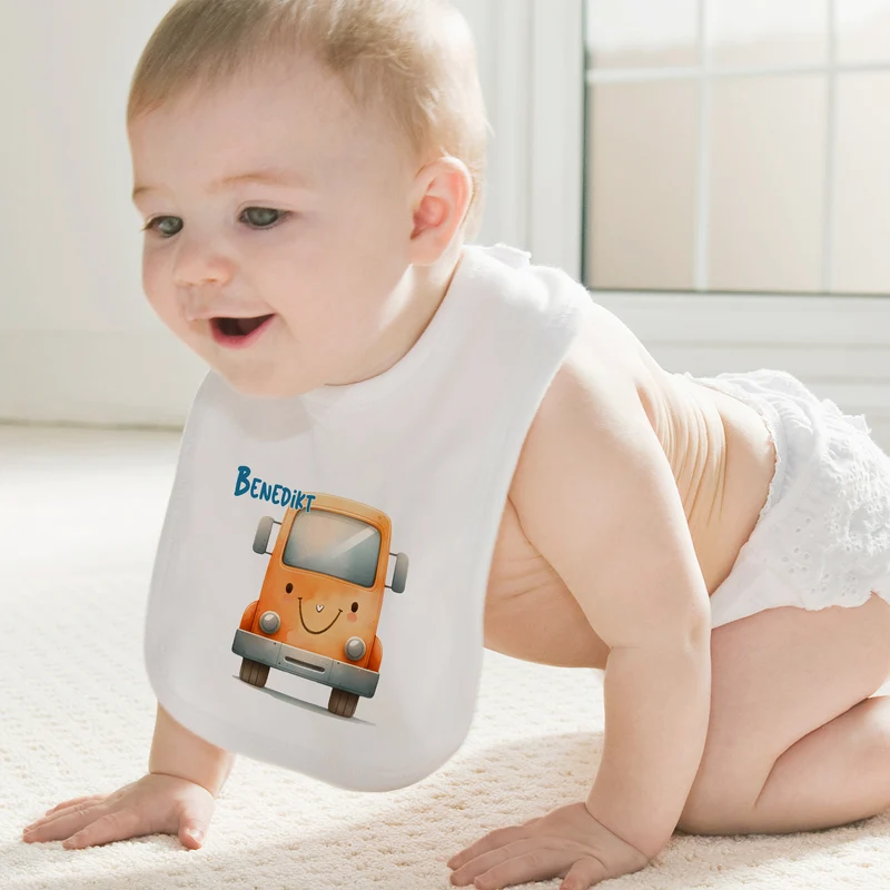 Baby Lätzchen mit süßem Auto