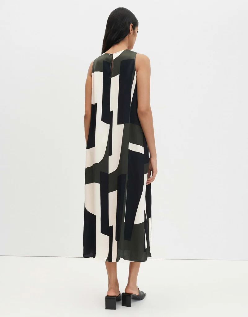 Quileena, midnight olive