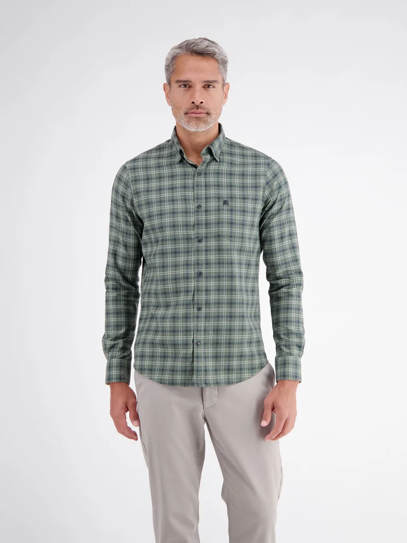 BUTTON DOWN