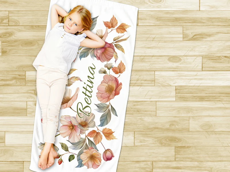 Handtuch mit floralen Motiven