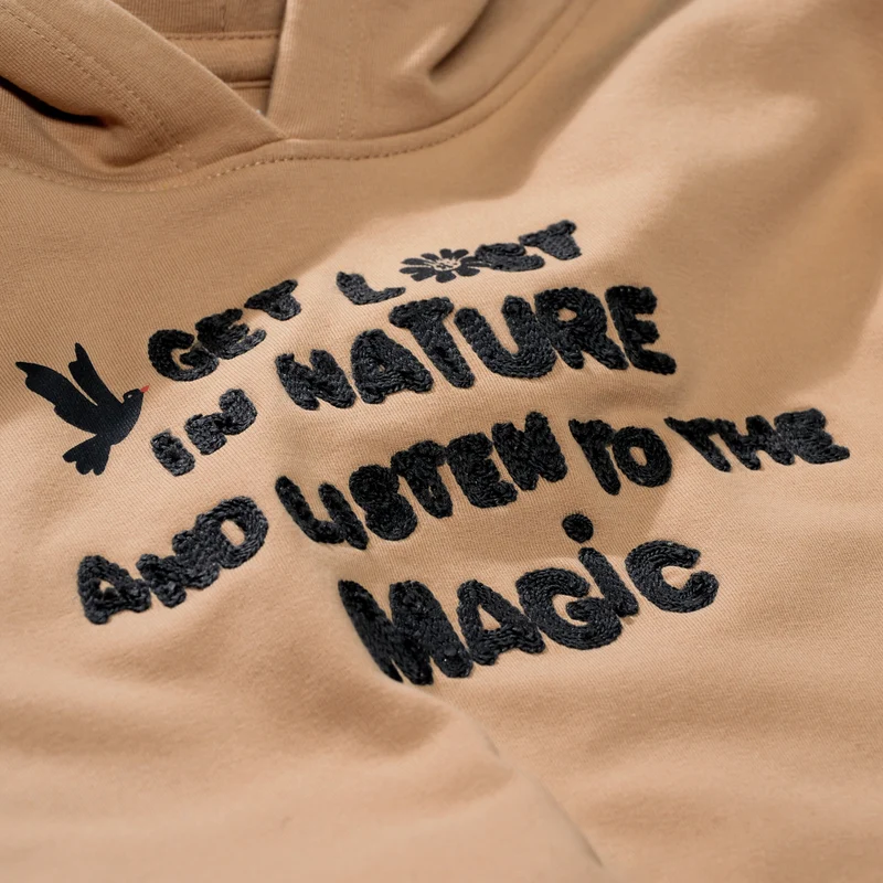 Hoodie mit Wording-Applikation