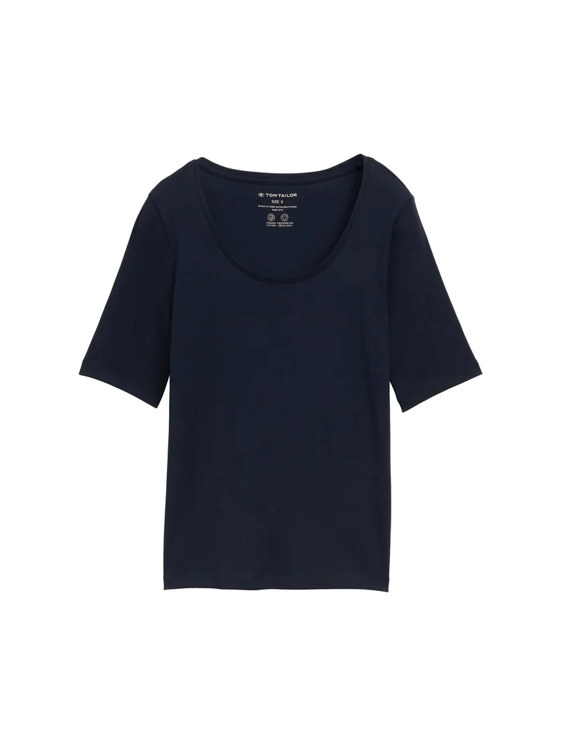 Basic T-Shirt