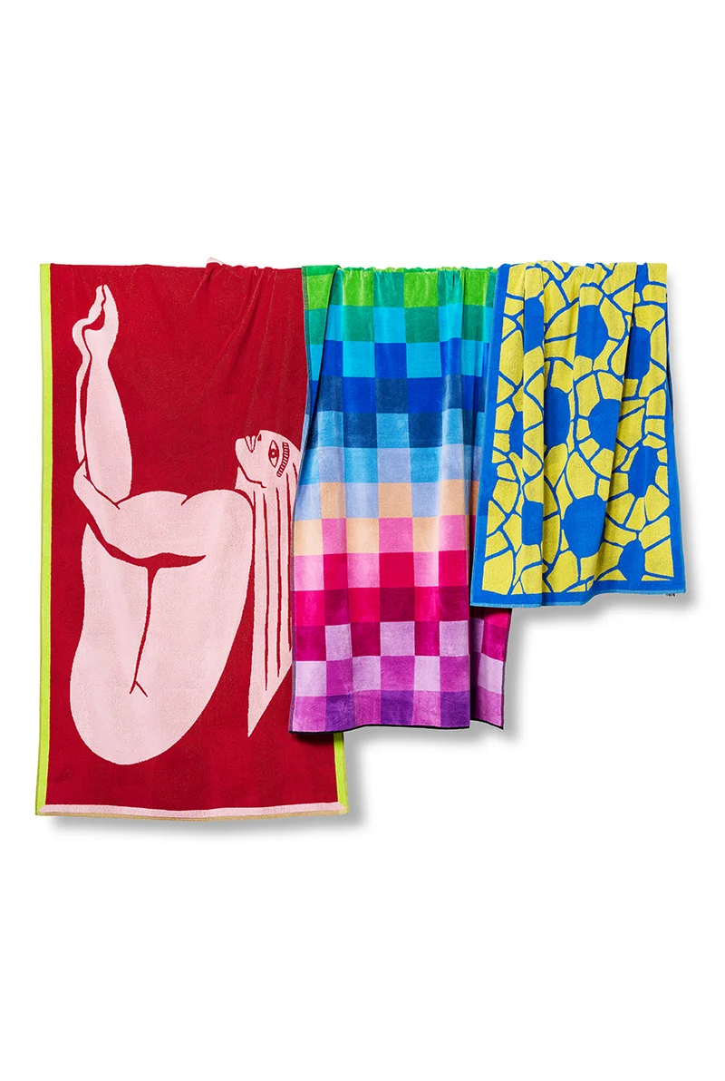 Beach Towel “THE DIVER” by Jeanne Decasper - XL 100% Cotton