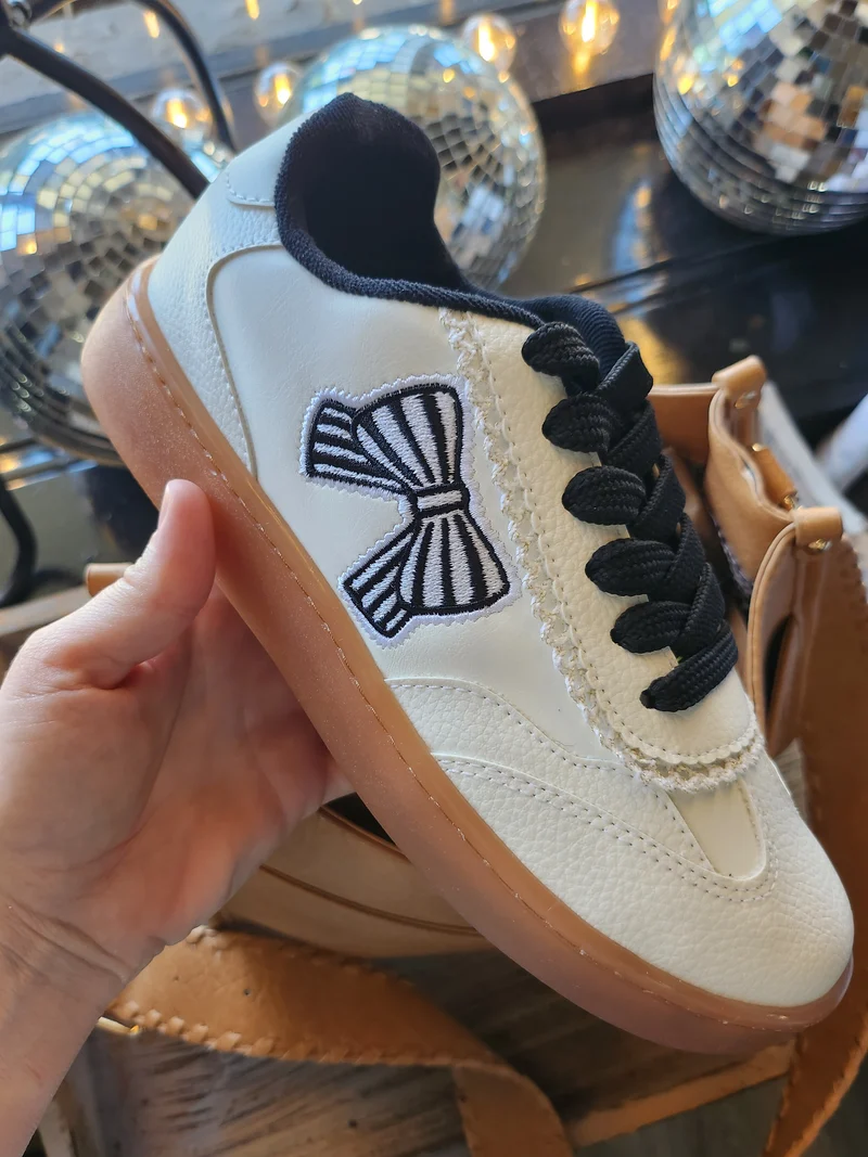 Jessie Bow Shoes (White/Black)