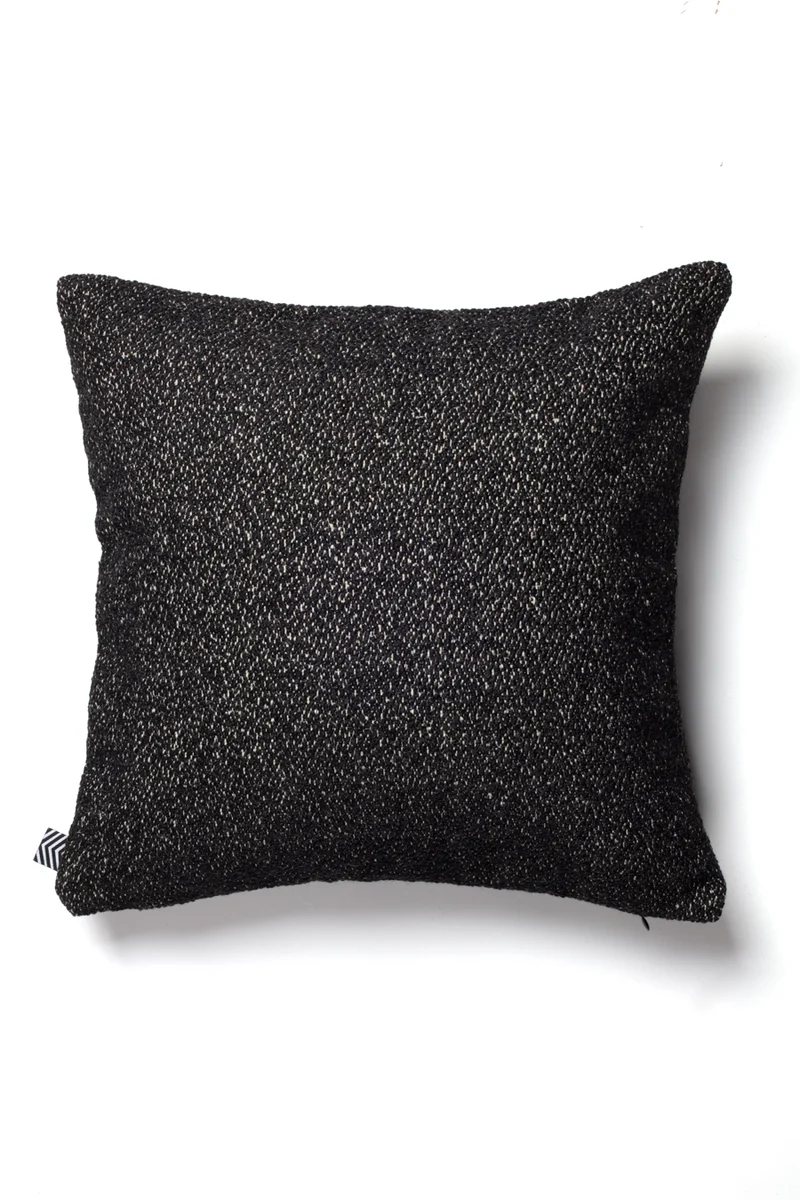 Structure Cushion "Genki" - Charcoal