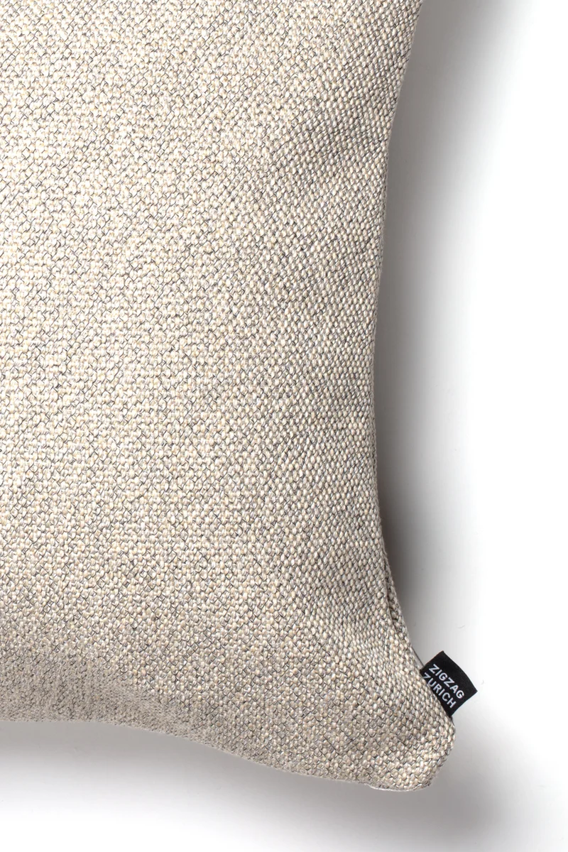 Twisted Cushion "Zuyo" - Beige