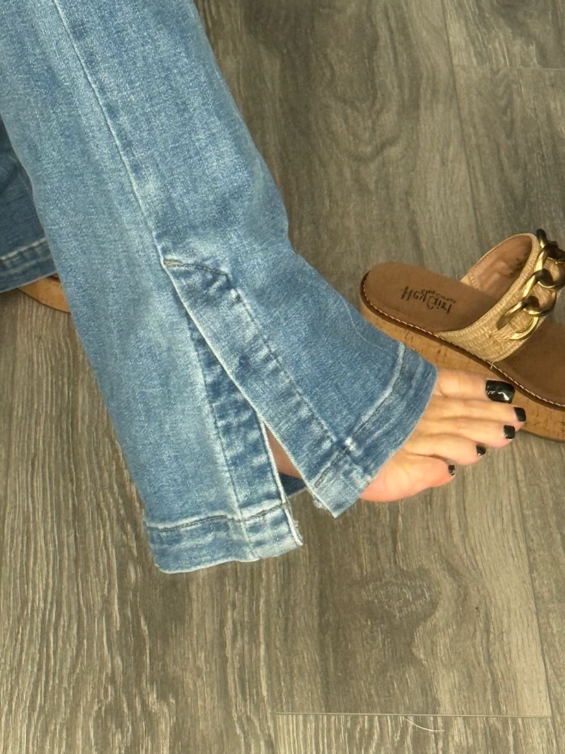 Naomi Jeans (Medium)