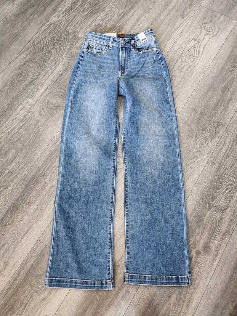 Elizabeth Straight Jeans (Medium)