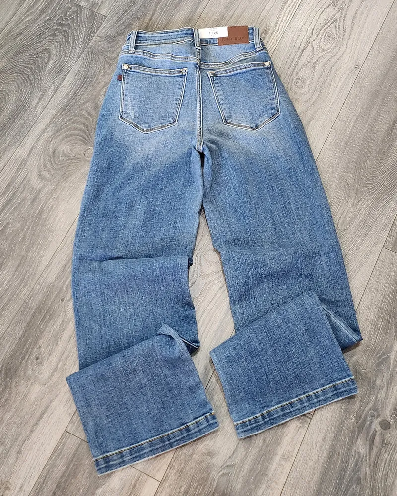 Elizabeth Straight Jeans (Medium)