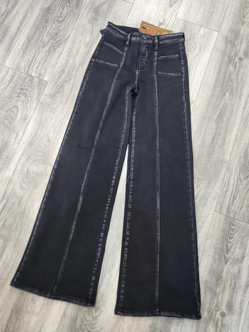 Taylor Wide Leg Jeans (Black)