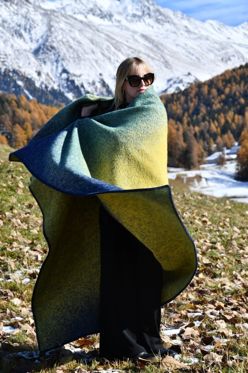 Wool Blanket "Aura" by Michele Rondelli