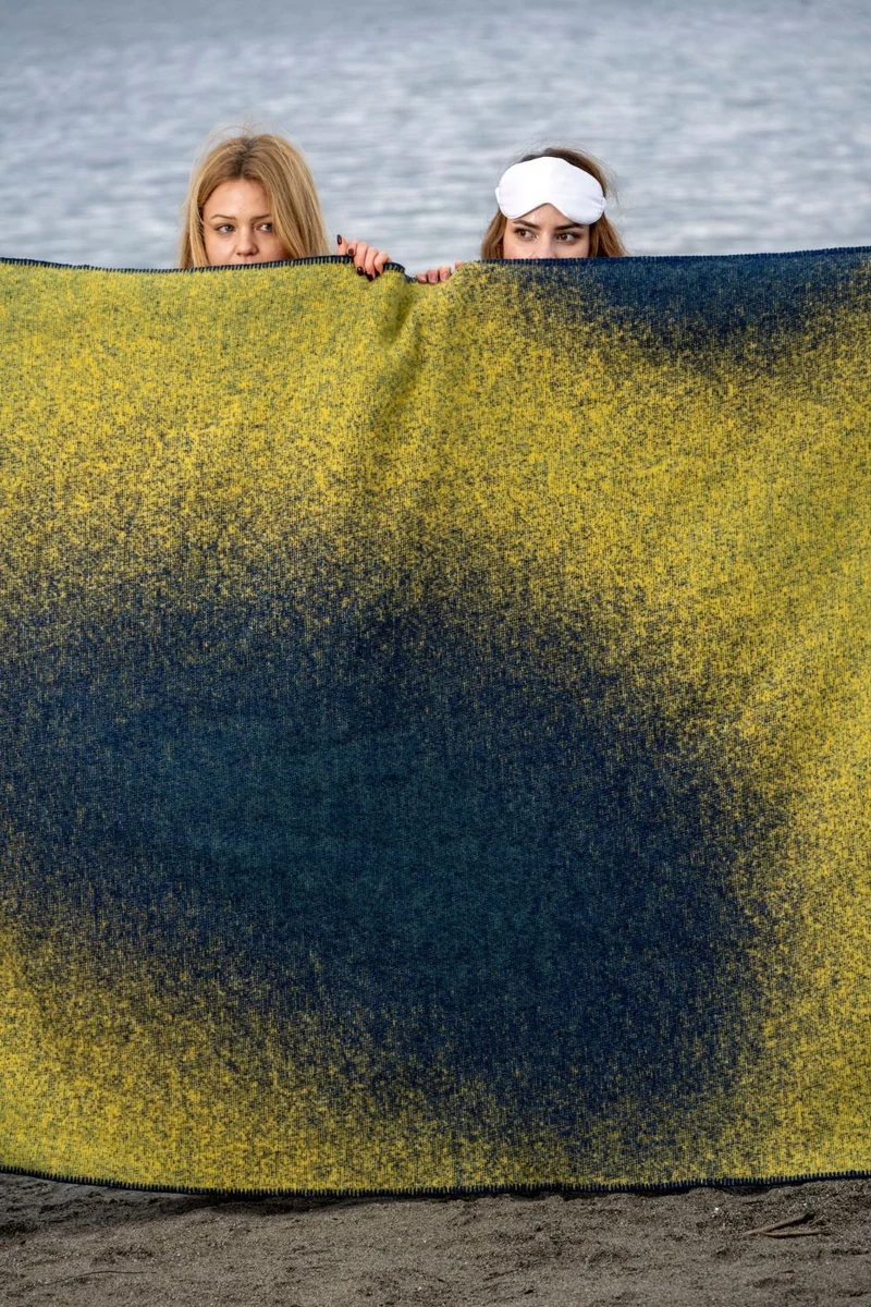 Wool Blanket "Aura" by Michele Rondelli