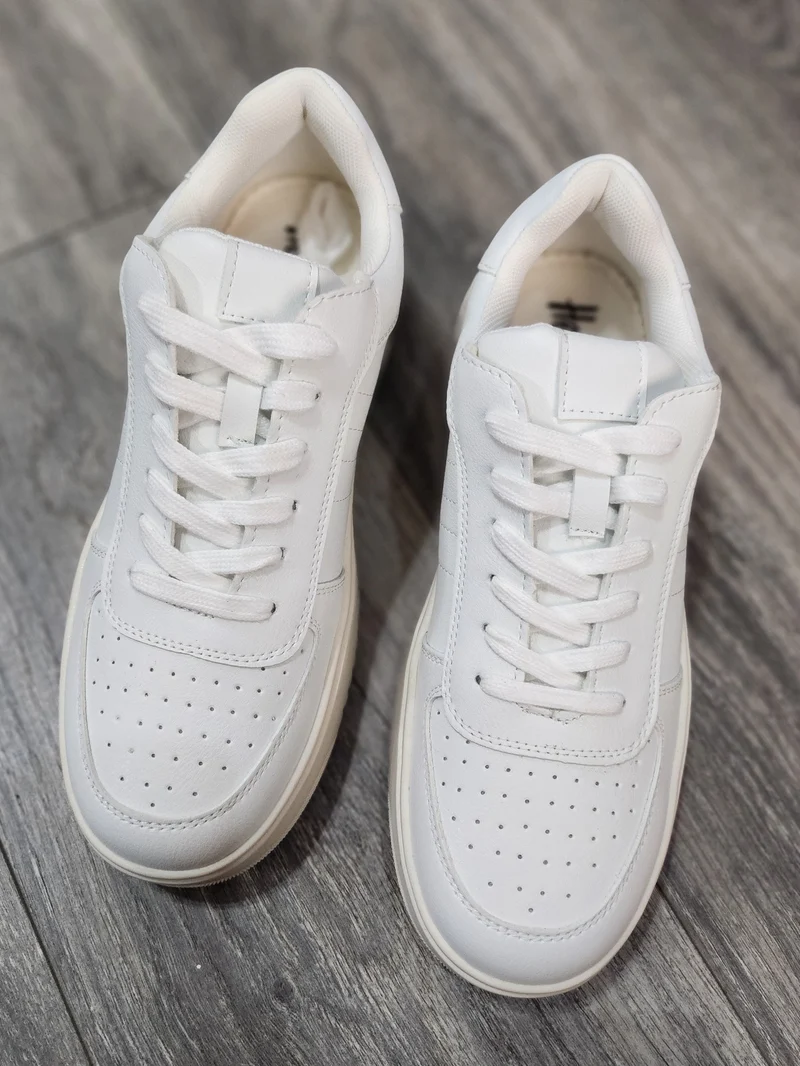Pregame Retro Kicks by Corkys (White)