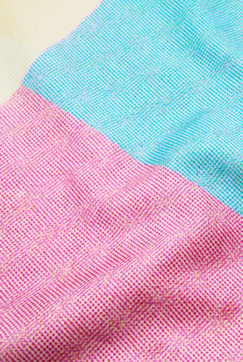 Artist Bedding "Teint Tint Tinta 02" by Claudia Caviezel