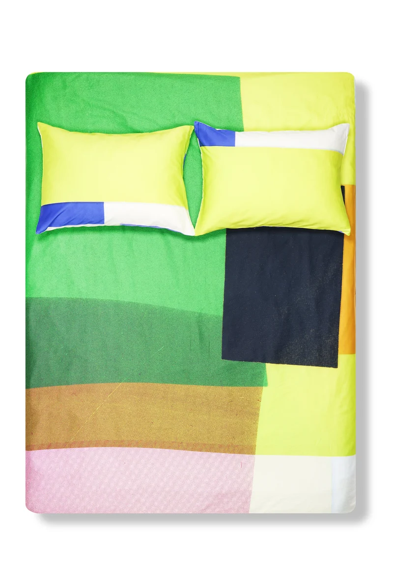 Artist Bedding "Teint Tint Tinta 04" by Claudia Caviezel