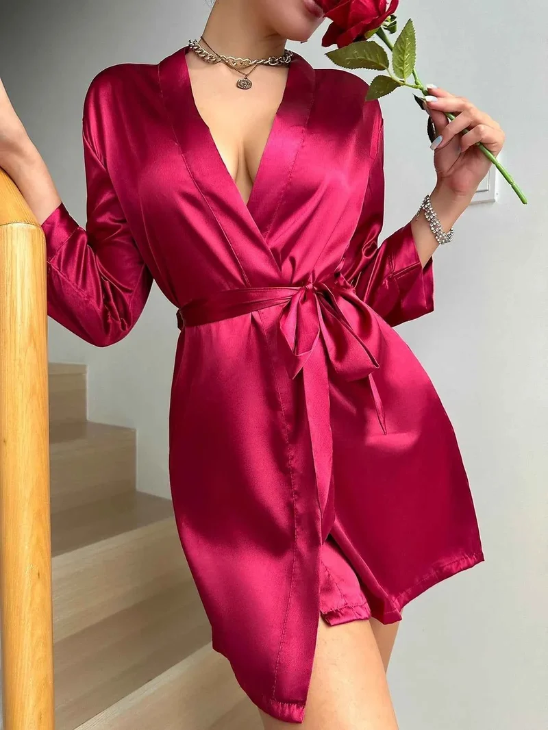 Eleganter Satin-Nachtmantel für Damen – Luxuriöses, langärmeliges Nachthemd mit V-Ausschnitt und Gürtel