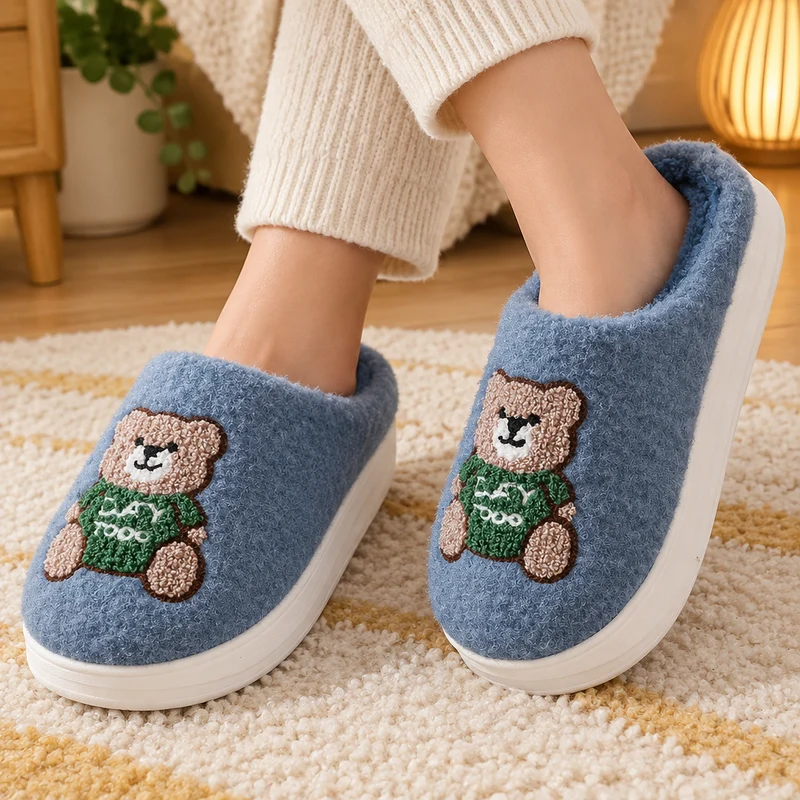 Genießen Sie höchsten Komfort mit den Wollpantoffeln mit Cartoon-Bärenmotiv für Damen